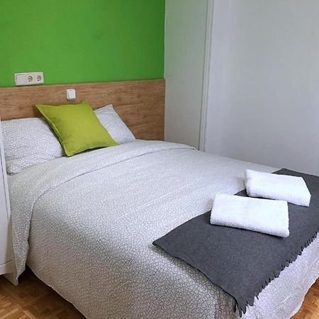 Apartamentos Barcelona 12 Madrid Buitenkant foto